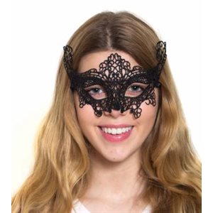 Black lace fantasy eyemask